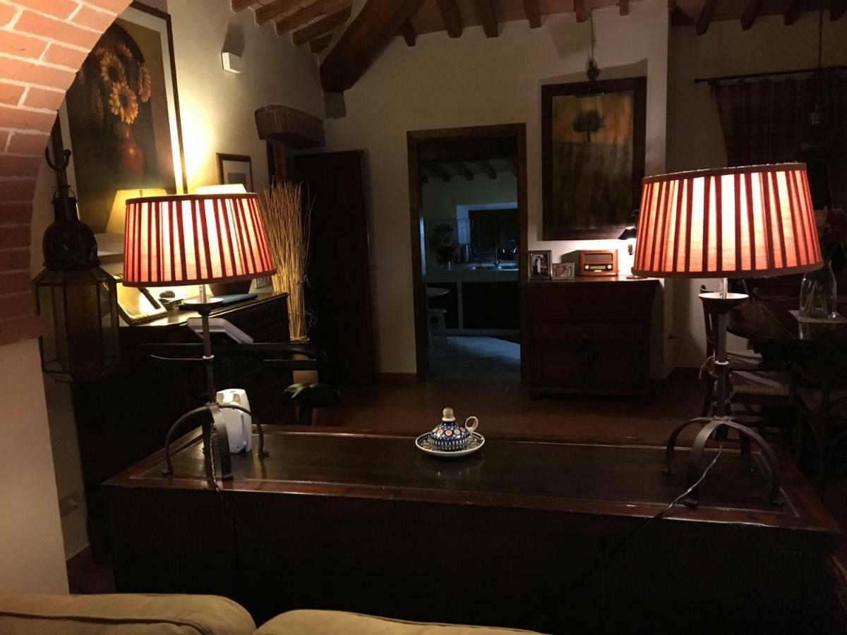 Вилла Casa Del Sole Монтеспертоли Экстерьер фото